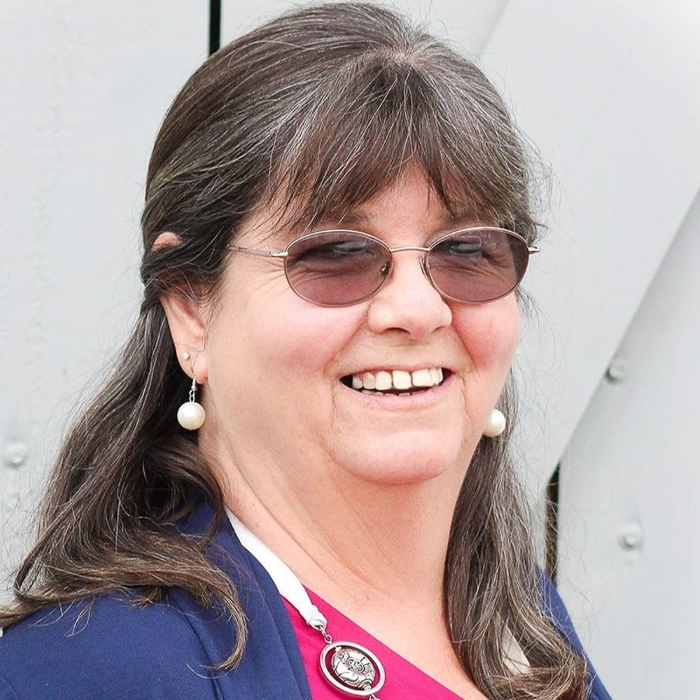 Meet your Posher, Cindy
